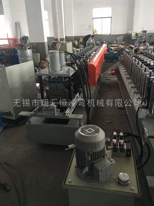 成型機(jī)設(shè)備 成型機(jī)設(shè)備